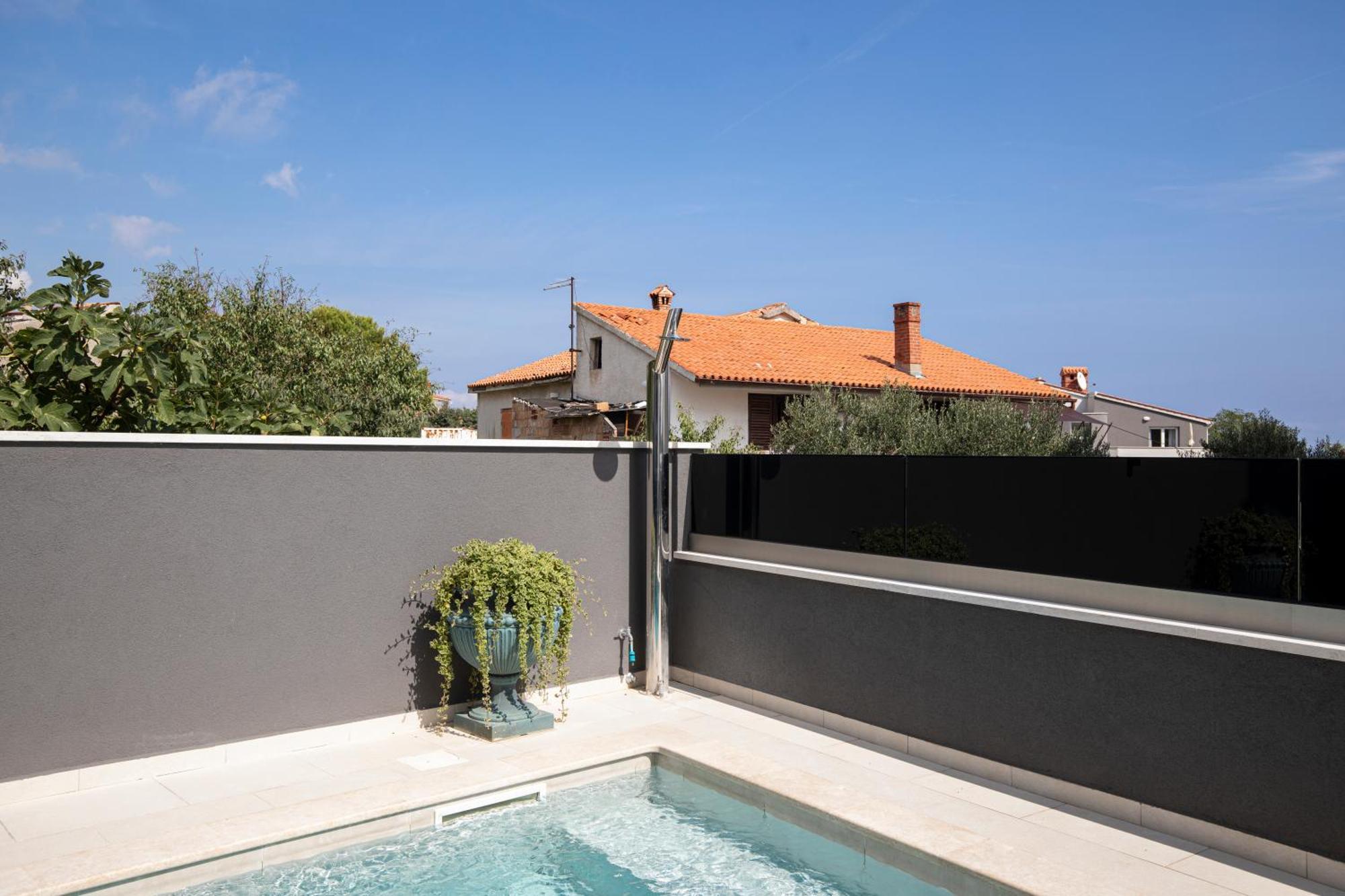 Apartment Sara IV Ližnjan エクステリア 写真